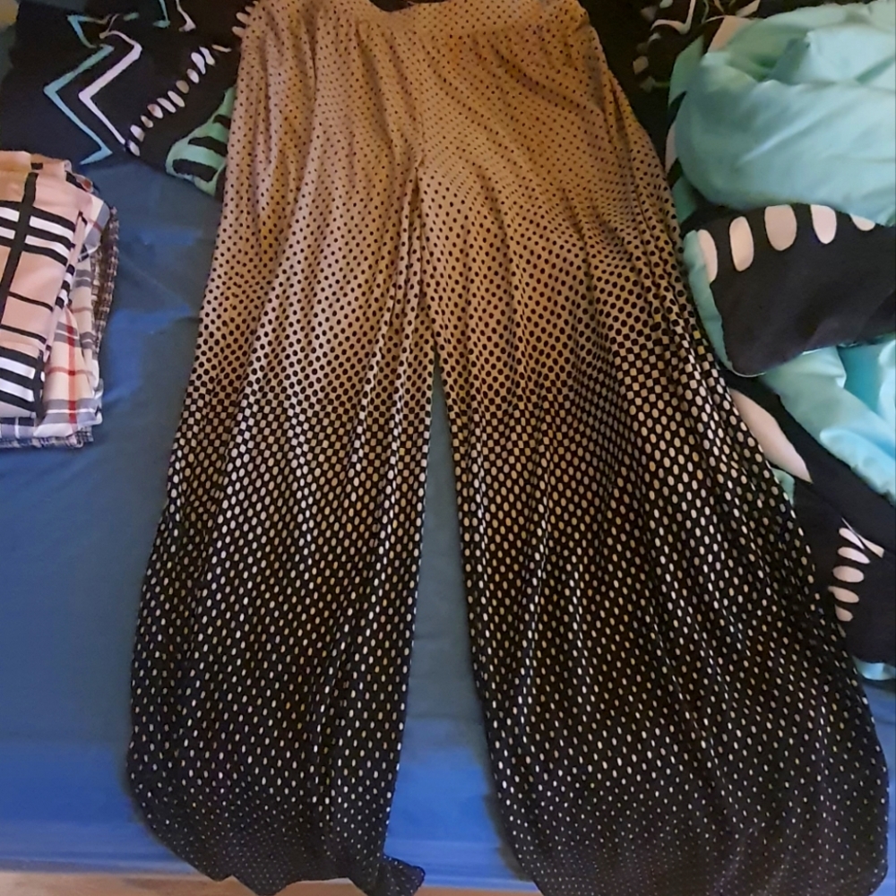 Chic Black and cream Gradient Pants